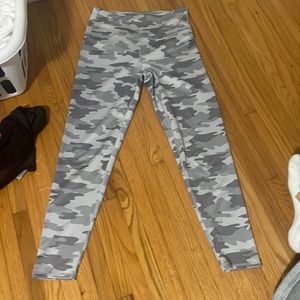 Workout leggings size small